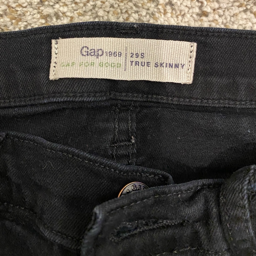Black skinny jeans